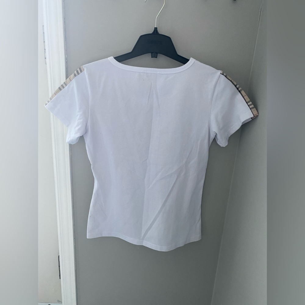 Beautiful white and beige plaid short sleeve shirt ❤️🤍❤️ - Picture 4 of 4